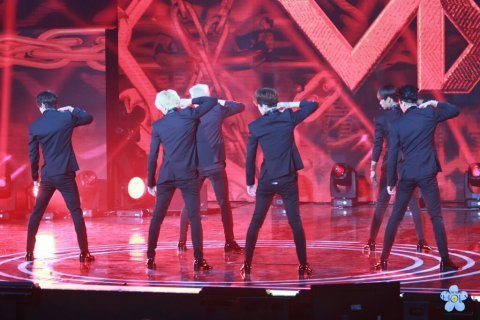 Netizens impressed with VIXX's height