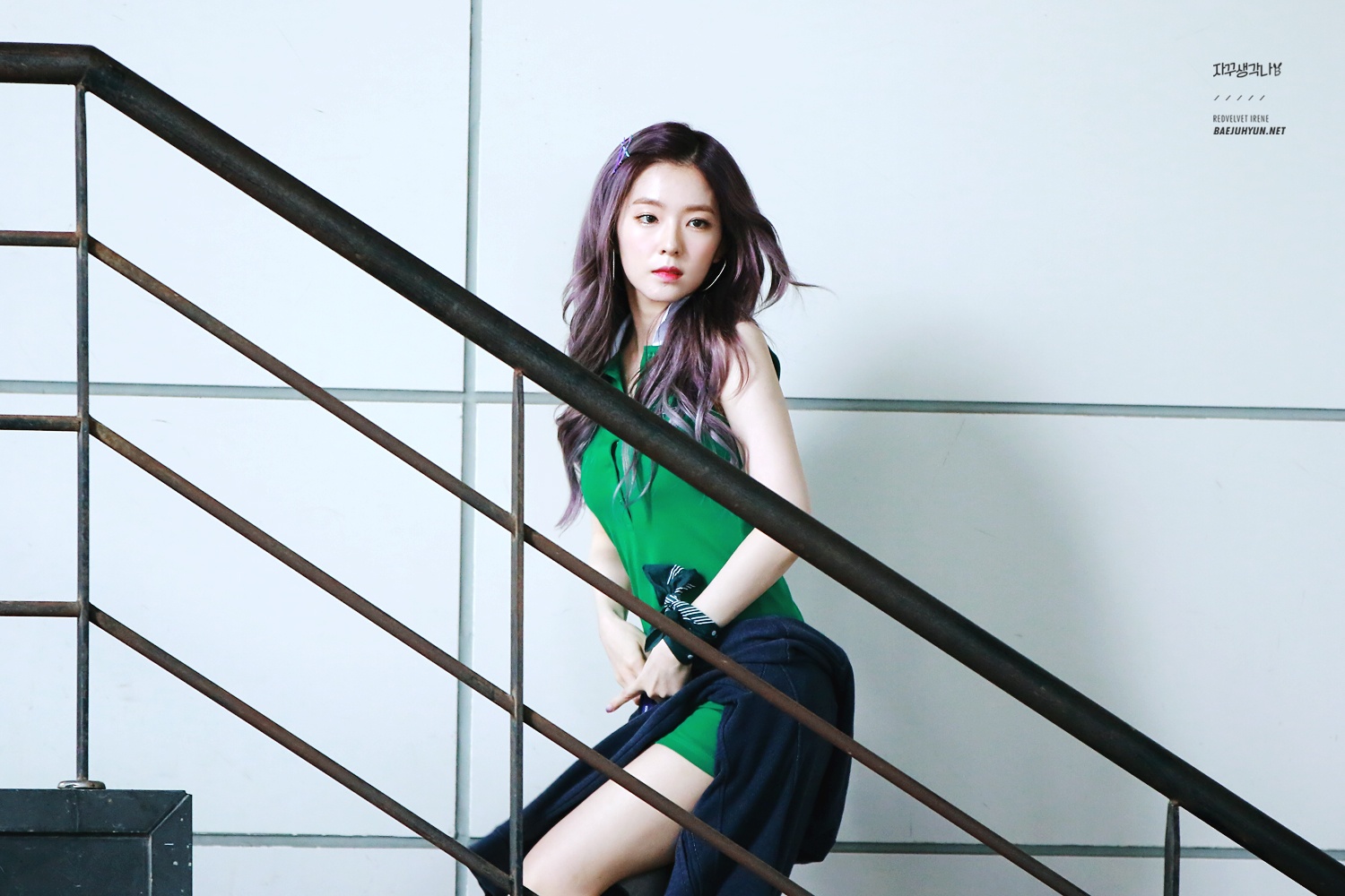 Fans capture photos of Irene looking gorgeous in short skirt - Koreaboo