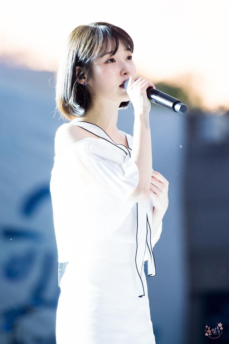 These Pictures Prove IU Has Perfected The Short Hair Style 