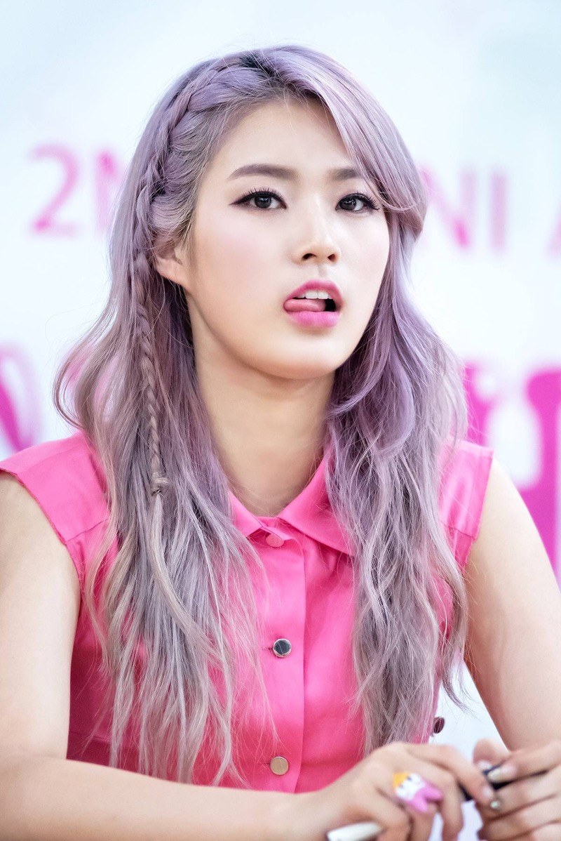 15 Of The Most Unique Hair Colors In K-Pop History - Koreaboo
